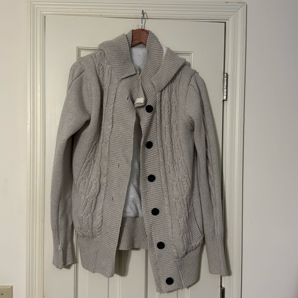Classic 6 button cable hooded knit sweater. Size XL.